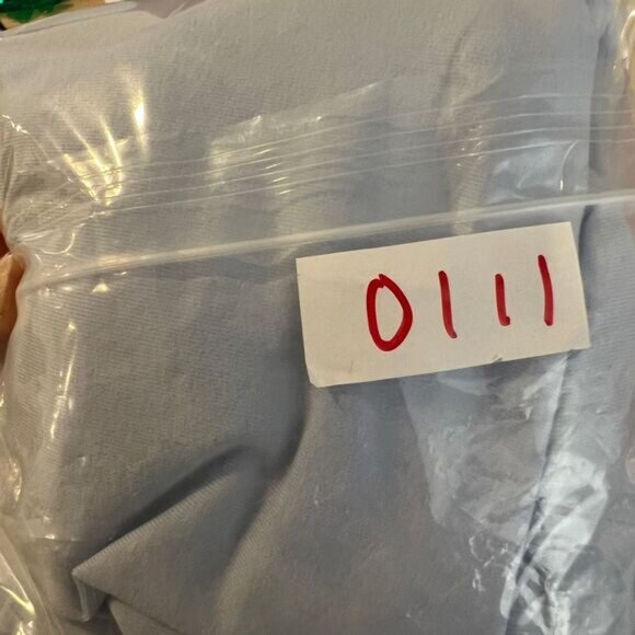 Lululemon Athletica Women's Large Blue Wrap Sleeveless Cropped Lounge Top Tank - Picture 12 of 12